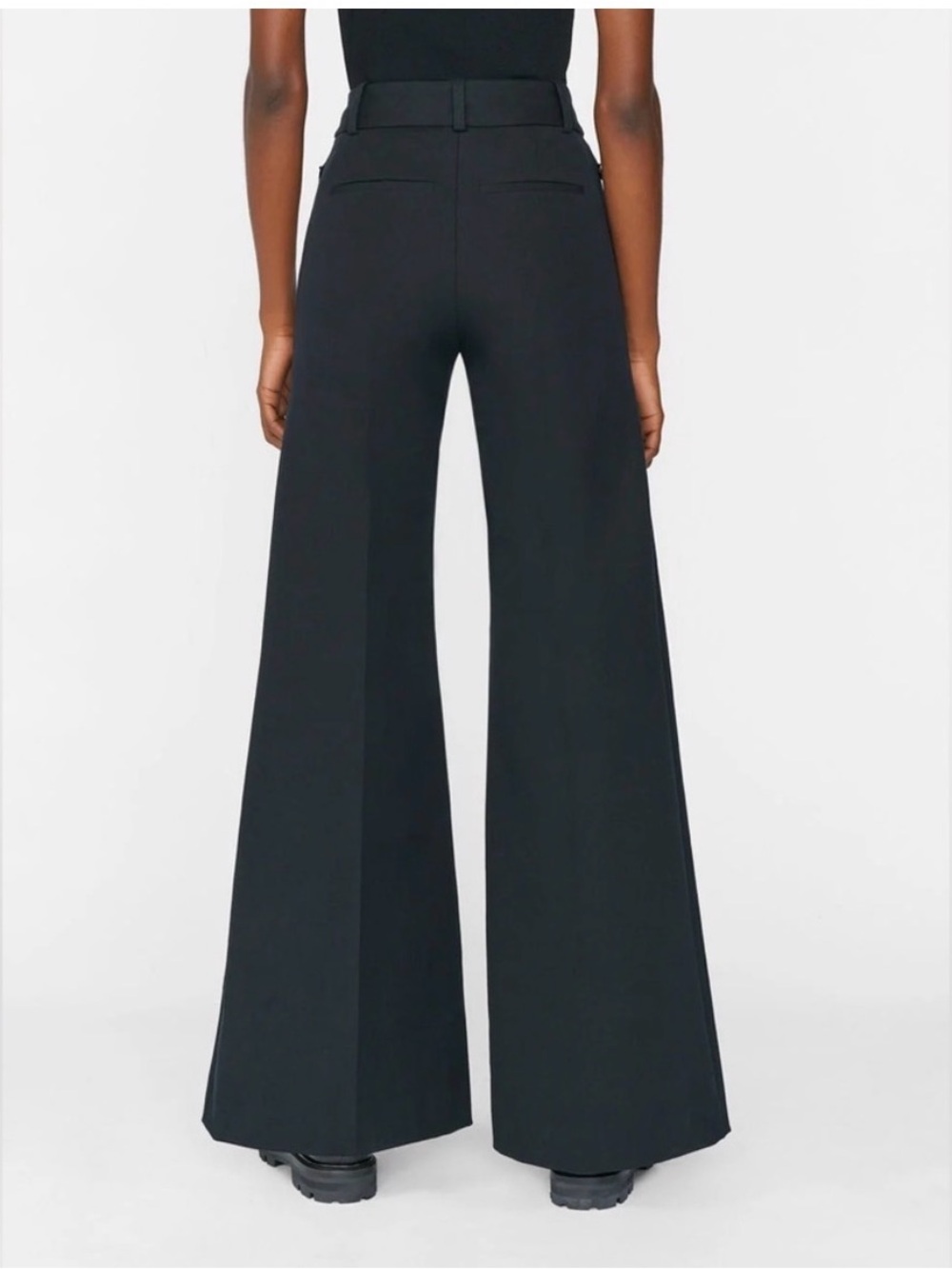NEW FRAME Le Palazzo Wide leg Trouser in black - Picture 5 of 12